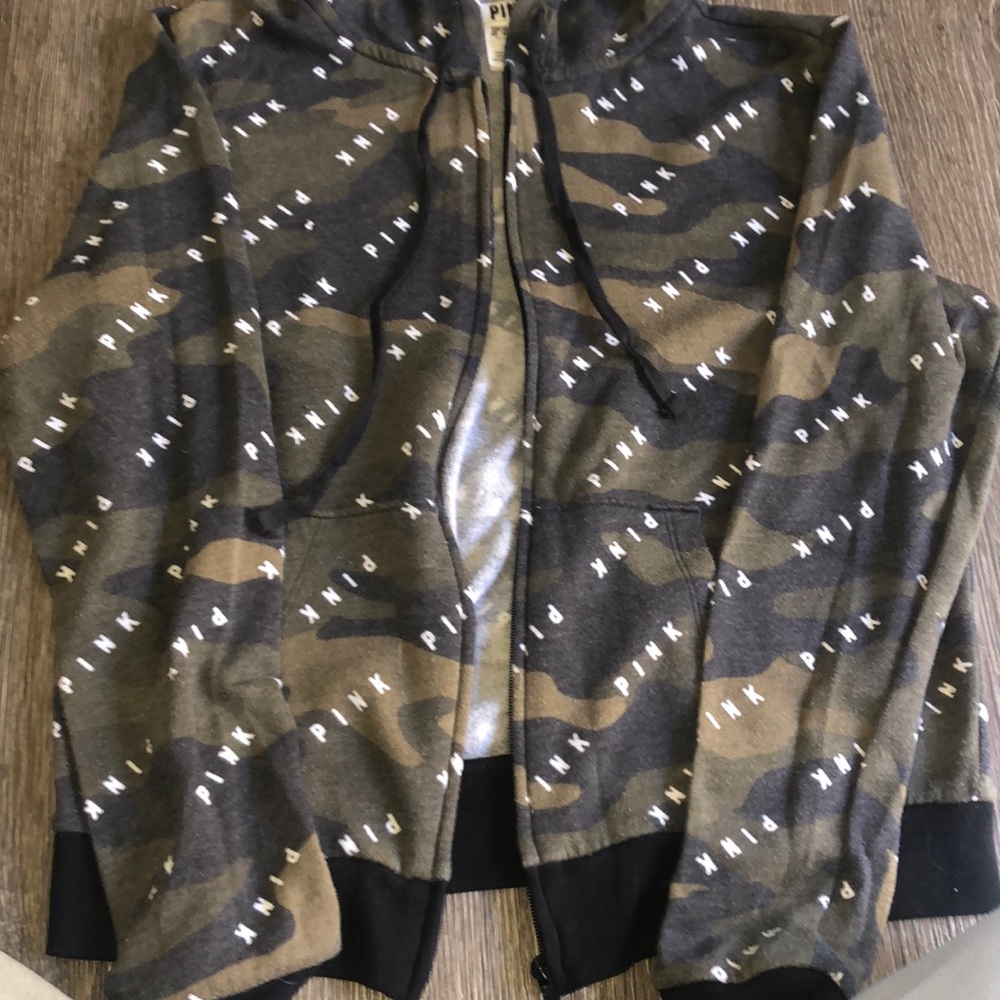 Full zip thin hoodie
